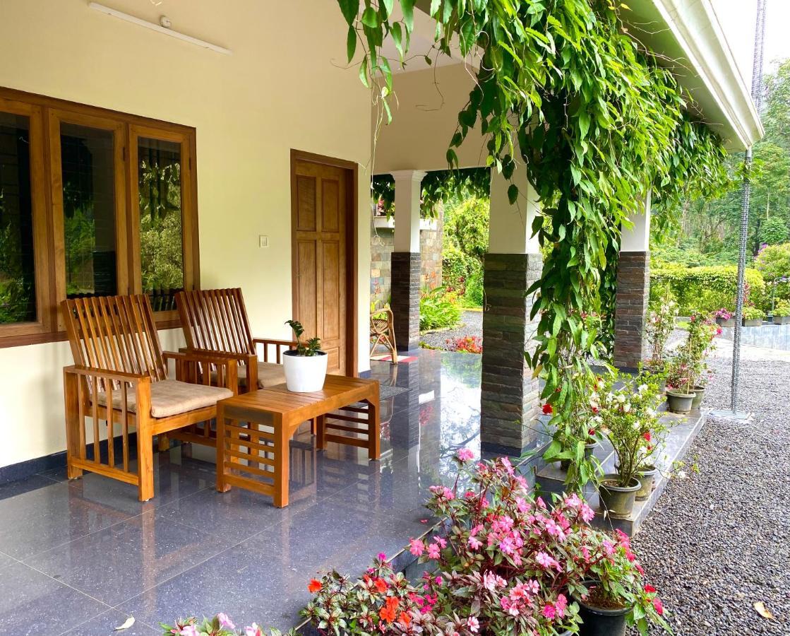 Flower Valley Plantation Homestay Munnar Extérieur photo