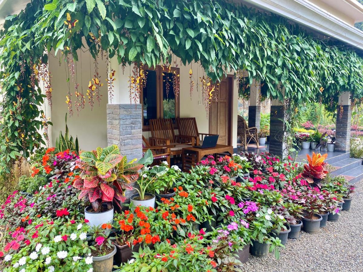 Flower Valley Plantation Homestay Munnar Extérieur photo
